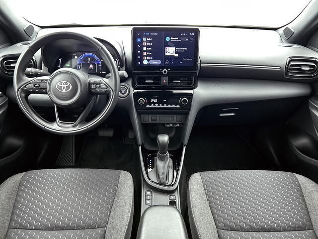 Toyota YARIS Cross 1.5 Hybrid 115 First Edition | Adaptive cruise control | Climate control | LM velgen | LED verlichting |