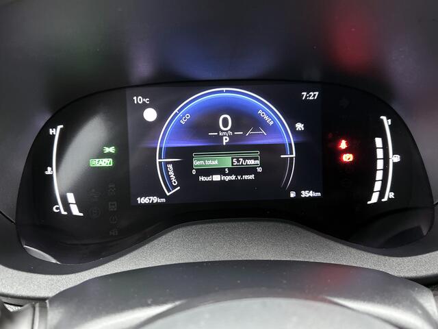 Toyota YARIS Cross 1.5 Hybrid 115 First Edition | Climate control | Adaptive cruise control | LM velgen |