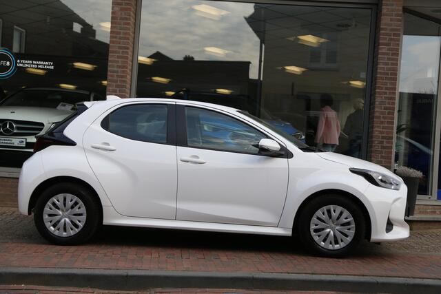 Toyota YARIS 1.5 Hybrid Comfort Navi Carplay Camera ACC Stoelverw.
