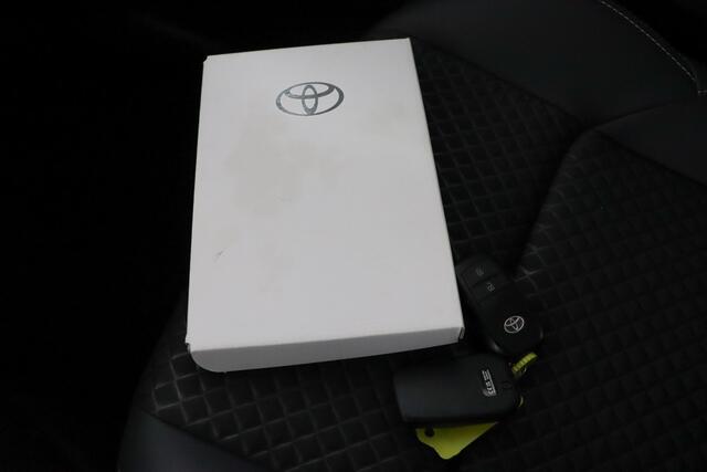 Toyota YARIS 1.5 Hybrid 130 Executive | Apple Carplay/Android Auto | Stoel/Stuurverwarming | Parkeersensoren | Parkeercamera |