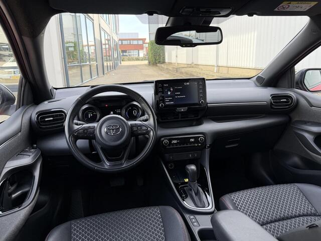 Toyota YARIS 1.5 Hybrid Launch Edition | Trekhaak/Head-Up/Apple Carplay-Android/Adapt.Cruise/Camera/Keyless
