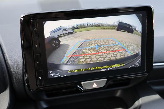 Toyota YARIS 1.5 Hybrid 115 Dynamic, BSM, Stoelverwarming, Stuurverwarming, Parkeersensoren.