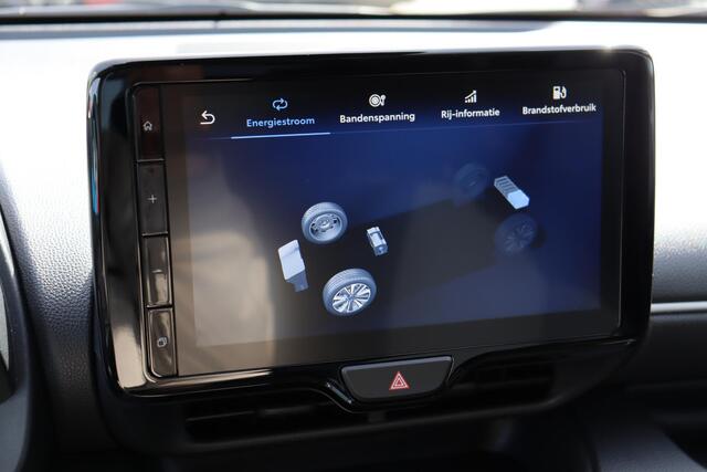 Toyota YARIS 1.5 Hybrid 115 Dynamic, BSM, Stoelverwarming, Stuurverwarming, Parkeersensoren.