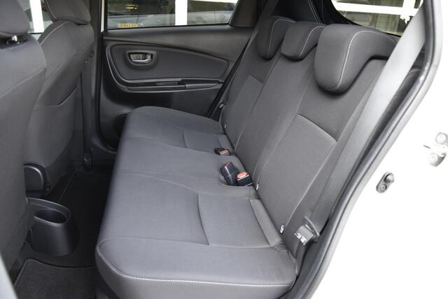 Toyota YARIS 1.5 Hybrid Bi-Tone