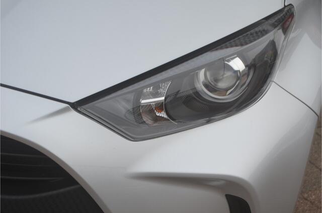 Toyota YARIS 1.5 Hybrid 115 Comfort 12 mnd. gar.