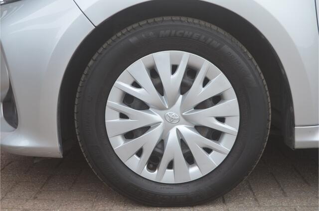 Toyota YARIS 1.5 Hybrid 115 Comfort 12 mnd. gar.