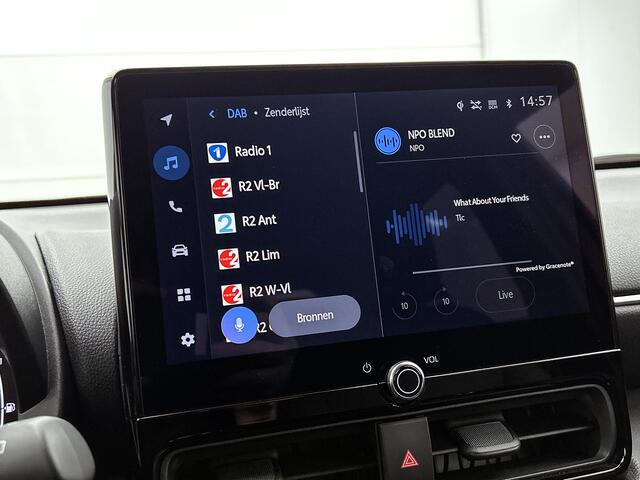 Toyota YARIS Cross 1.5 Hybrid 115 First Edition | BTW Voertuig | Stoel en stuurwielverwarming |