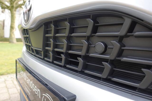 Toyota YARIS Cross 1.5 Hybrid 115 Business Plus | PDC | Camera | ACC | Stoelverwarming | Stuurwielverwarming |
