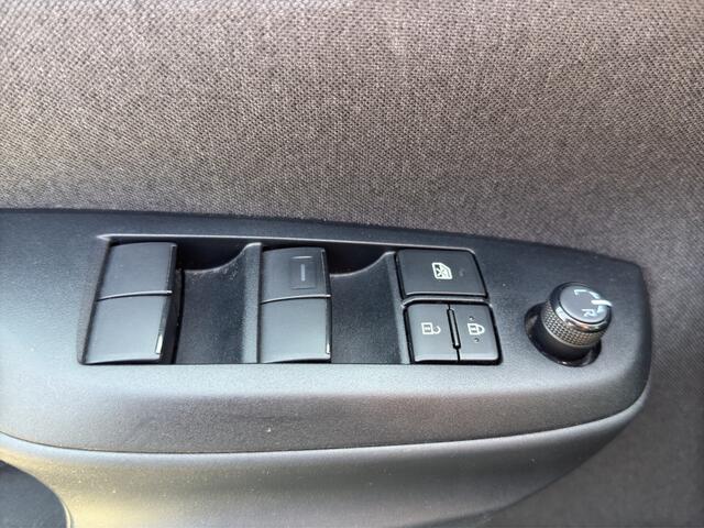 Toyota YARIS 1.5 Hybrid Dynamic | Stoelverw | Camera | Adaptive | Virtual |