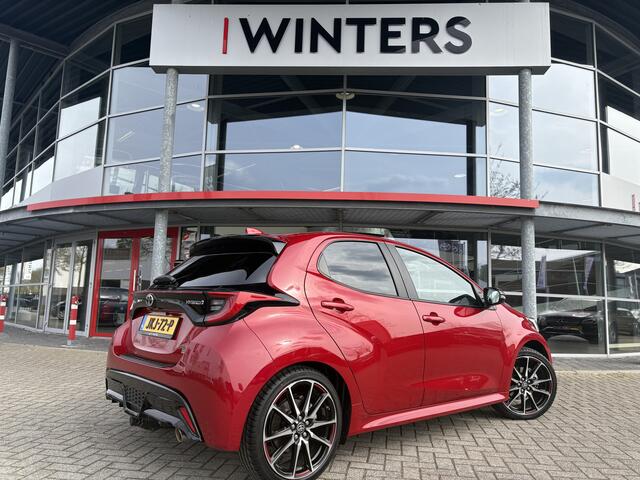 Toyota YARIS 1.5 Hybrid GR Sport Automaat | 18" Lichtmetalen velgen | Keyless | Adaptive Cruise control |