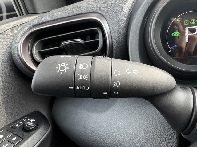 Toyota YARIS 1.5 Hybrid GR Sport Automaat | 18" Lichtmetalen velgen | Keyless | Adaptive Cruise control |