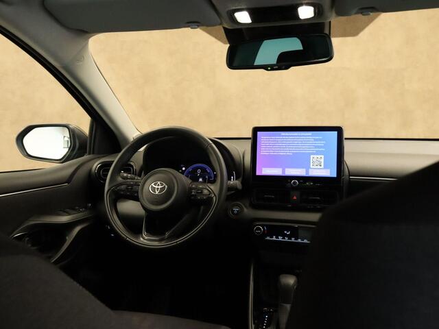 Toyota YARIS 1.5 Hybrid 115 First Edition - ORIGINEEL NEDERLANDSE AUTO - AUTOMATISCHE AIRCO - KEYLESS ENTRY/START - APPLE CARPLAY/ANDROID AUTO - NAVIGATIESYSTEEM FULL-MAP - CRUISE CONTROL ADAPTIEF - EXTRA GETINT GLAS ACHTER - LED KOPLAMPEN