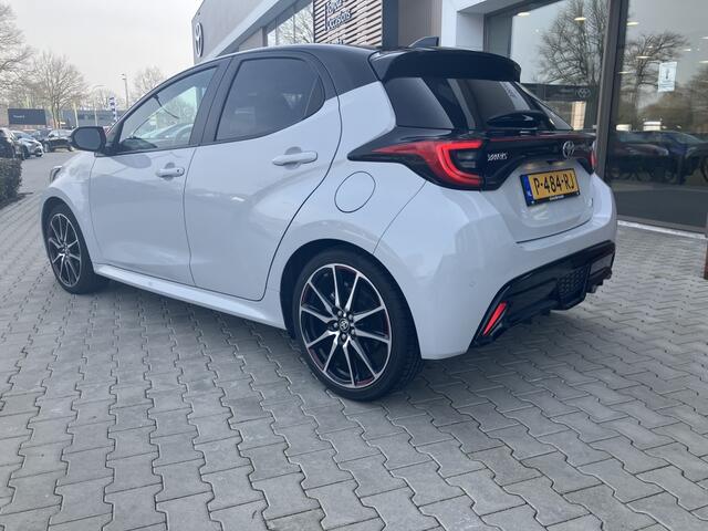 Toyota YARIS 1.5 Hybride GR Sport | Blindspot | Stoelverw (20266km!)