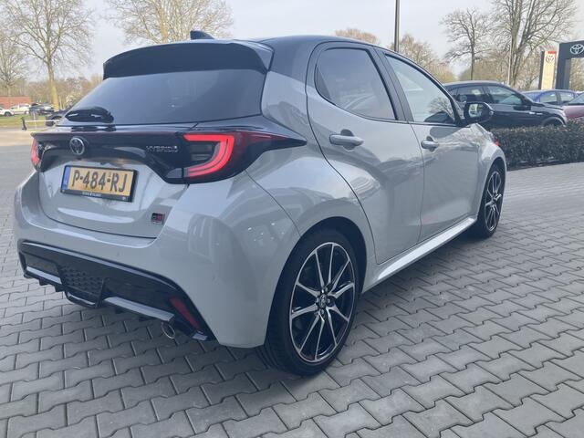 Toyota YARIS 1.5 Hybride GR Sport | Blindspot | Stoelverw (20266km!)