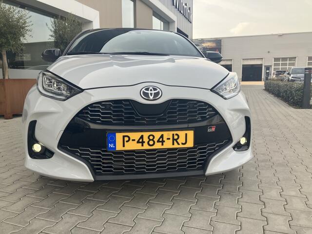 Toyota YARIS 1.5 Hybride GR Sport | Blindspot | Stoelverw (20266km!)