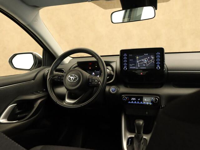 Toyota YARIS 1.5 Hybrid First Edition - ORIGINEEL NEDERLANDSE AUTO - AUTOMATISCHE AIRCO - KEYLESS ENTRY/START - APPLE CARPLAY/ANDROID AUTO - NAVIGATIESYSTEEM FULL-MAP - LED KOPLAMPEN