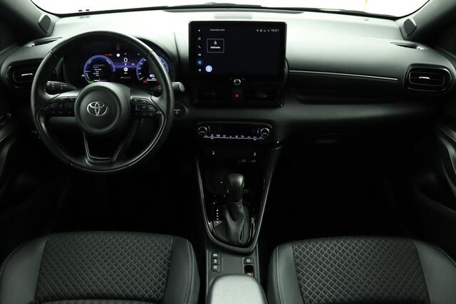 Toyota YARIS 1.5 Hybrid 130 Executive | Lichtmetalen | Blind Spot monitor | Stoelverwarming | Groot scherm | 10 jaar garantie! |