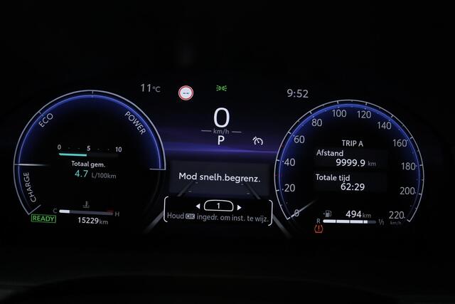 Toyota YARIS 1.5 Hybrid 130 Executive | Lichtmetalen | Blind Spot monitor | Stoelverwarming | Groot scherm | 10 jaar garantie! |