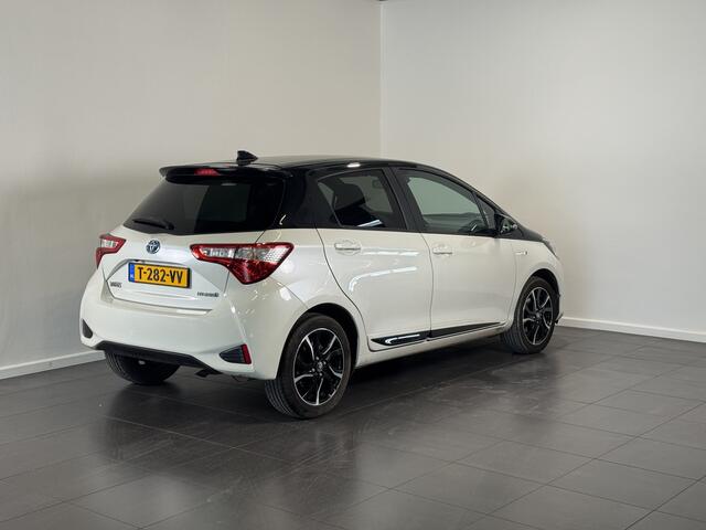 Toyota YARIS 1.5 Hybrid Bi-Tone