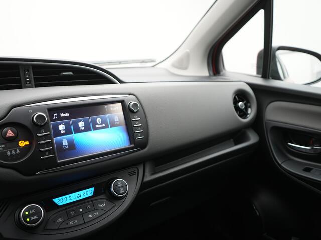 Toyota YARIS 1.5 Hybrid Active | NL-Auto | Cruise Control |
