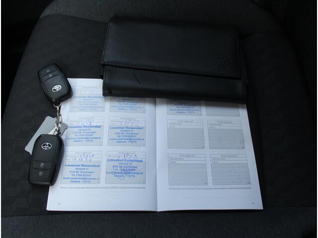 Toyota YARIS 1.5 Hybrid Dynamic AIRCO | ADAPCRUISE | LM | CARMERA | LED | CARPLAY