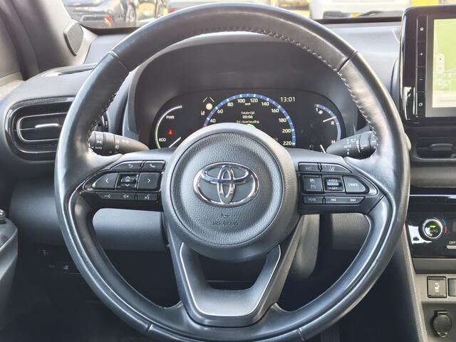 Toyota YARIS Cross 1.5 Hybrid First Edition | Sensoren v/a | Navi | Keyless Start &
