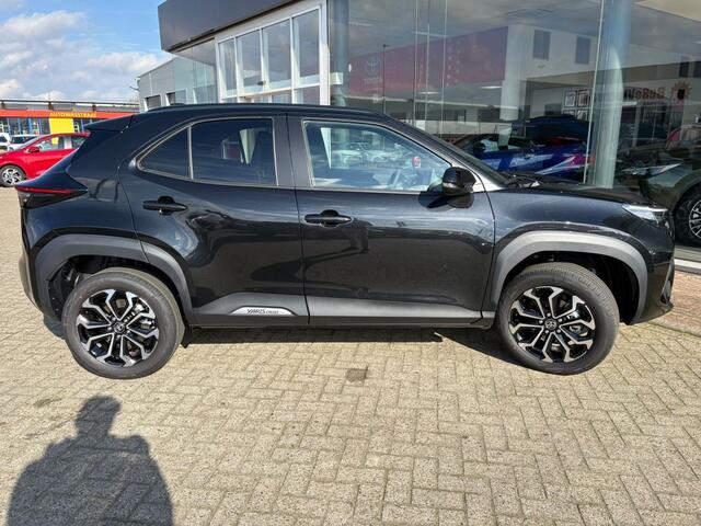 Toyota YARIS Cross 1.5 Hybrid 130 Dynamic | Comfort Pack | Sensoren v/a | Stoelverw