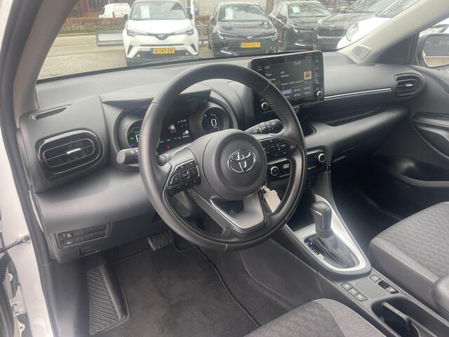 Toyota YARIS 1.5 Hybrid Dynamic Michelin Cross climate