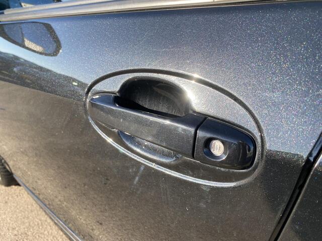 Toyota YARIS 1.5 Hybrid Design Sport Trekhaak, sportief, achteruitrij camera, cruise control, nette Nederlandse auto met boekjes