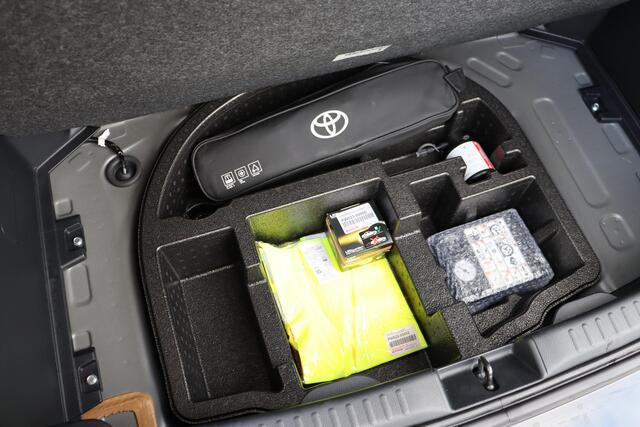 Toyota YARIS 1.5 Hybrid 115 Dynamic, Comfort Pack