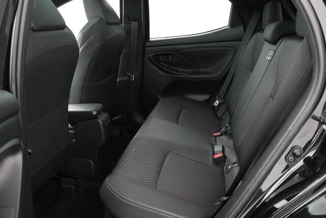 Toyota YARIS 1.5 Hybrid Executive | Premium pack | Panoramadak | Stuur en stoelverwarming | lederen bekleding |