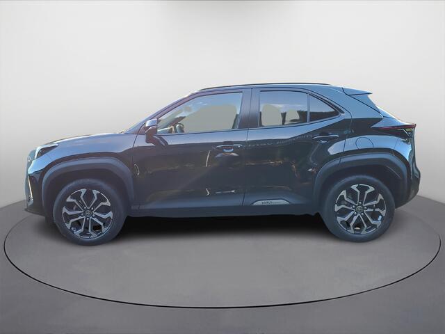 Toyota YARIS Cross 1.5 Hybrid Dynamic Plus | Panorama dak | Head Up | Navigatie | Apple CarPlay | Elektr. klep | Rijklaar incl. garantie |