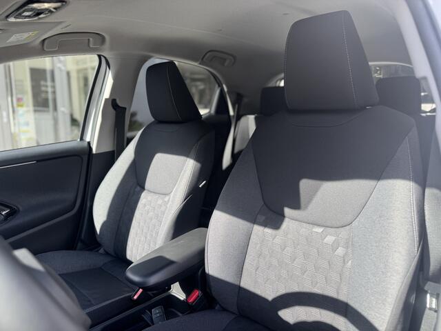 Toyota YARIS 1.5 Hybrid 115 Dynamic Apple/Android, Cruise control, Keyless entry