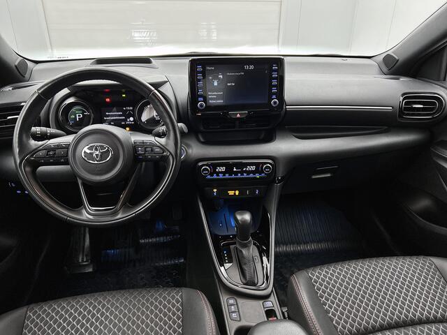 Toyota YARIS 1.5 Hybrid Launch Edition | Head-up display | Stoelverwarming |