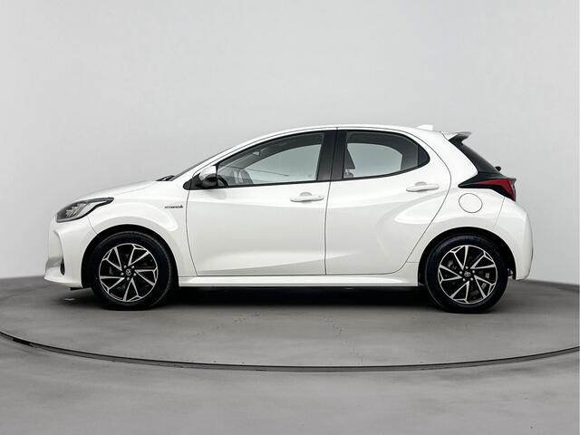 Toyota YARIS 1.5 Hybrid Dynamic 11-03 aangemeld Leseman DVL