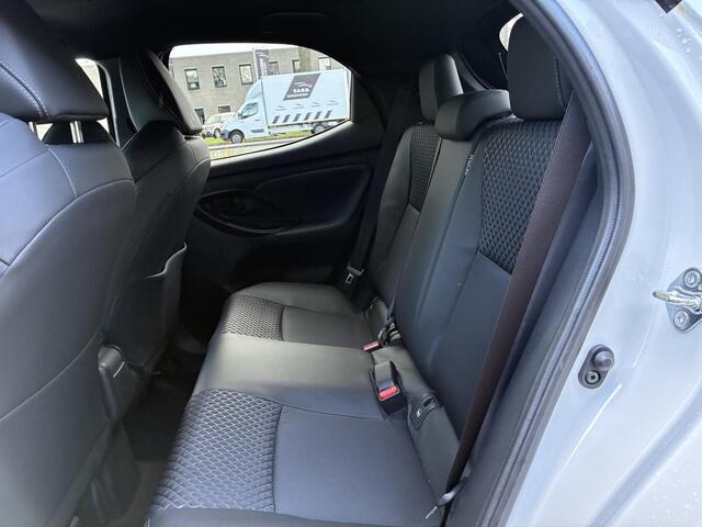 Toyota YARIS 1.5 Hybrid Executive Automaat 115PK | Carplay/Android | Achteruitrijcamera | Cruise Control Adaptief | Half-Leder