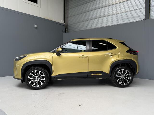 Toyota YARIS Cross 1.5 Hybrid Dynamic LED|DAB+|Camera|Cruise