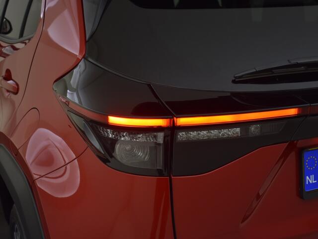 Toyota YARIS Cross 1.5 Hybrid Executive | 360 camera | Panoramadak | Head-up |