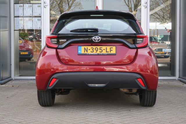 Toyota YARIS 1.5 VVT-I 125PK, Navi, Apple Carplay/ Android Auto, LED Verlichting, etc.