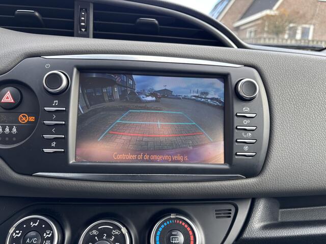 Toyota YARIS 5DRS 1.5 VVT-i Dynamic Camera / Schakellippers