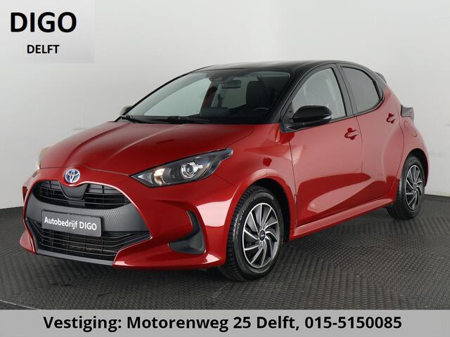 Toyota YARIS 1.5 Hybrid Bi-Tone GARANTIE TOT 12-2032! . NAVIGATIE . ACHTERUITRIJ CAMERA . ADAPTIEVE CRUISE CONTROL .
