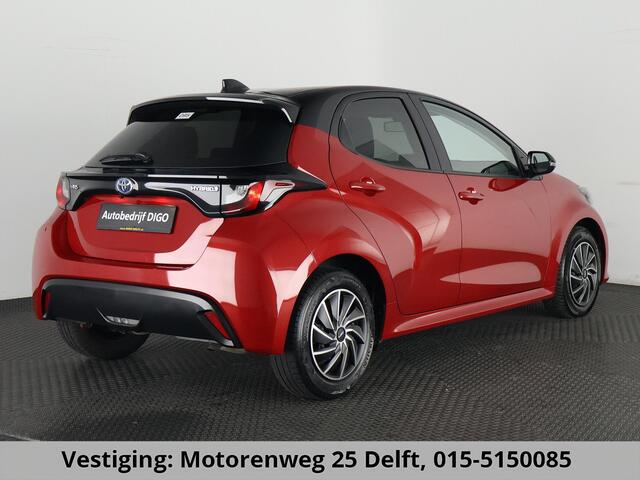 Toyota YARIS 1.5 Hybrid Bi-Tone GARANTIE TOT 12-2032! . NAVIGATIE . ACHTERUITRIJ CAMERA . ADAPTIEVE CRUISE CONTROL .