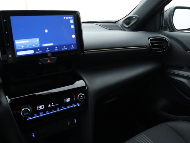 Toyota YARIS Cross 1.5 Hybrid Adventure | Apple Carplay/Android Auto | Lichtmetalen Velgen | Pur.