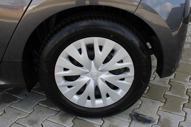 Toyota YARIS 1.5 VVT-i Active | Incl. 12 maanden garantie | Adaptieve cruise control | Airco | Apple carplay/Android auto | DAB radio | Lane assist | Parkeercamera | 100% dealer onderhouden |