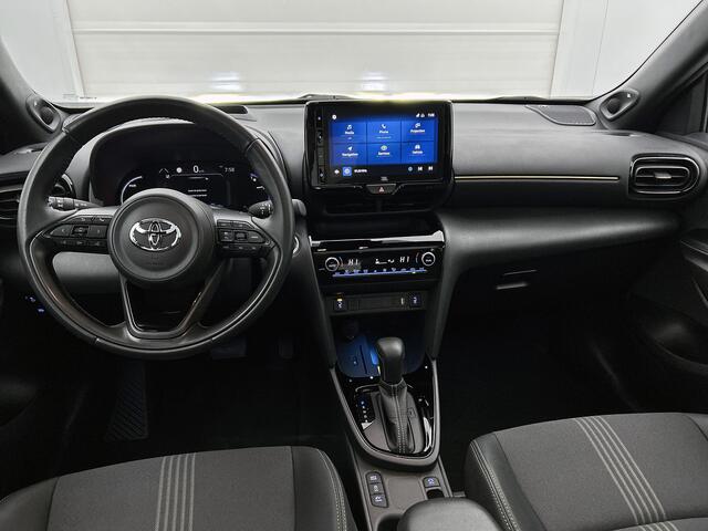 Toyota YARIS Cross 1.5 Hybrid Adventure | Panoramadak | Stoelverwarming | Dealeronderhouden | Head up Display | Blindspot |