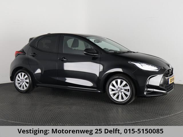 Toyota YARIS 1.5 Hybrid 115 BUSINESS BLACK GARANTIE TOT 7-2032 CARPLAY NAVIGATIE. CAMERA. ADAPTIEVE CRUISE. STUUR/STOELVERW.