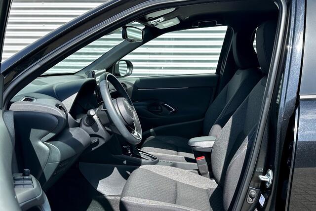 Toyota YARIS Cross 1.5 Hybrid 115 Dynamic 2.411 Km !