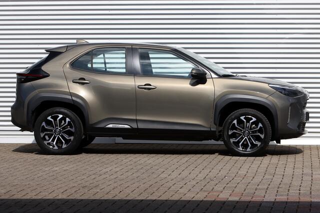 Toyota YARIS Cross 1.5 Hybrid Dynamic Carplay / Navi