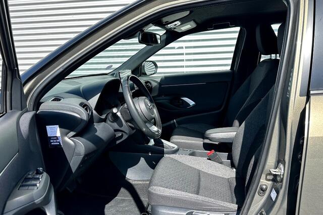 Toyota YARIS Cross 1.5 Hybrid Dynamic Carplay / Navi