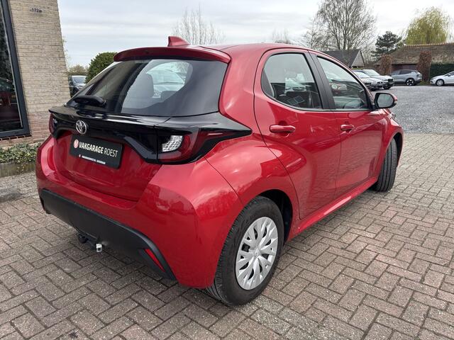 Toyota YARIS 5DRS 1.5 VVT-i Active Trekhaak / Camera / Carplay